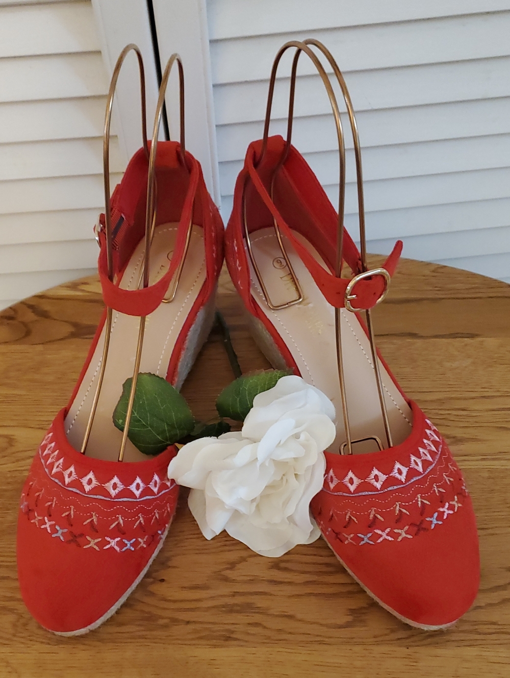 DREAM PAIRS Espadrilles Closed-Toe Ankle Strap Wedge Sandals Red - Sz 9